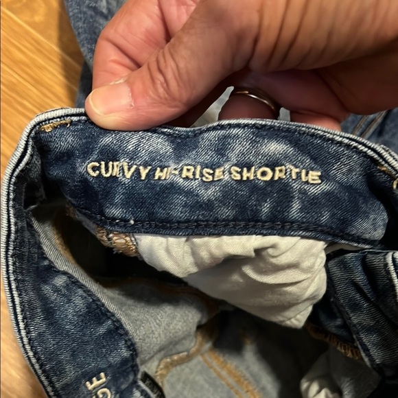 American Eagle Outfitters Blue Distressed Jean Shorts size 4 stretchy - Picture 4 of 7